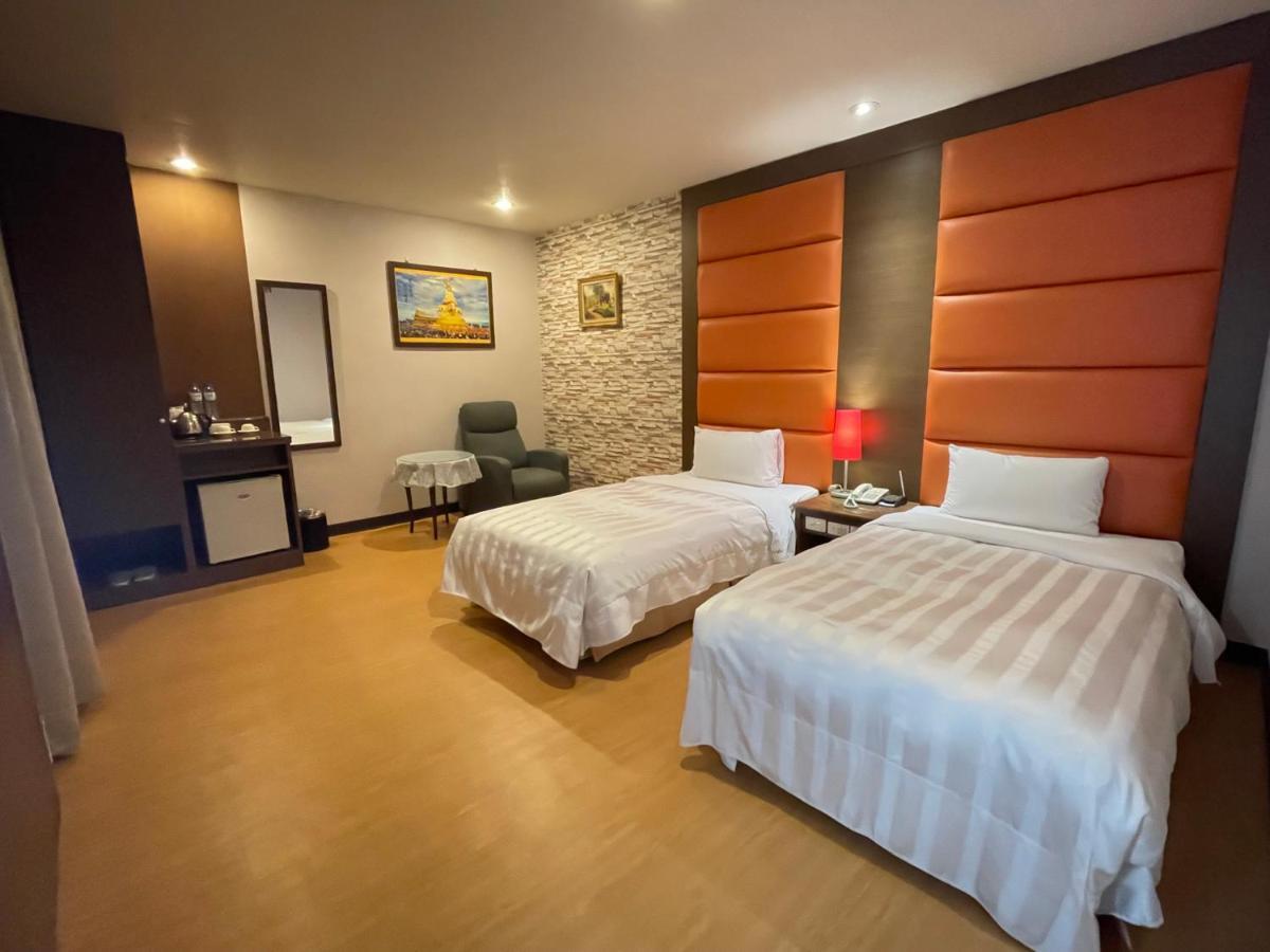 Wenpin Hotel - Pier 2 Kaohsiung Exterior photo
